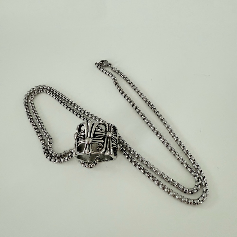 Silver Chain Necklace with Intricate Pendant